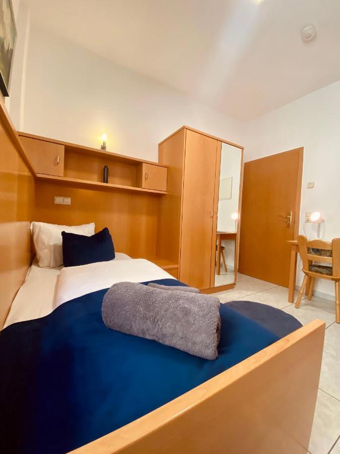 Hotel La Ferté Stuttgart Extérieur photo